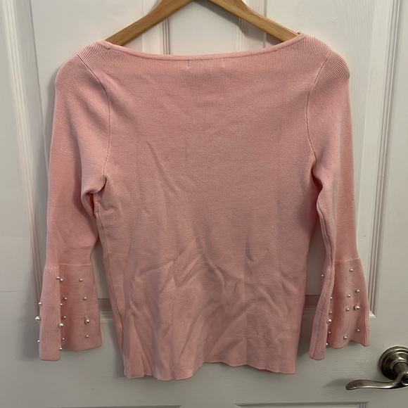 NWT Dressbarn Roz & Ali Light Pink Sweater with Pearled Bell Sleeves - Picture 2 of 5